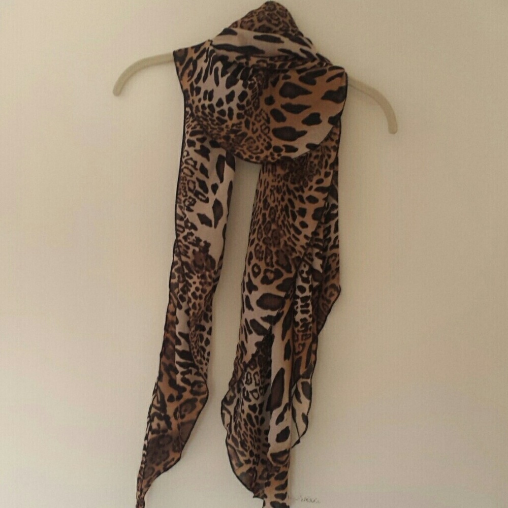 Cheetah Scarf